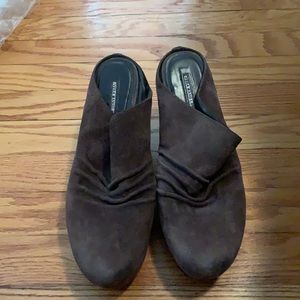 Vera Wang Lavender taupe suede wedge heel